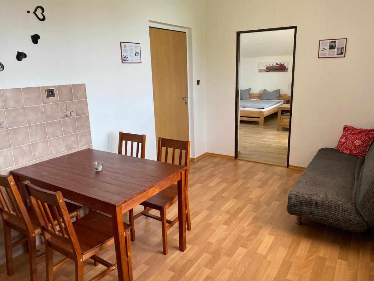 Ubytovani U Kloucku V Potvorove Bagian luar foto